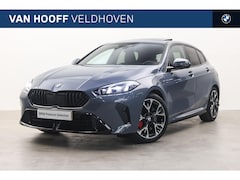 BMW 1-serie - 120 M Sport Automaat / Panoramadak / Sportstoelen / Comfort Access / Achteruitrijcamera /