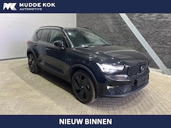Volvo XC40 - B4 Ultra Black Edition | Panoramadak | Trekhaak | 360° Camera | ACC | Stoel+Stuurverwarmin
