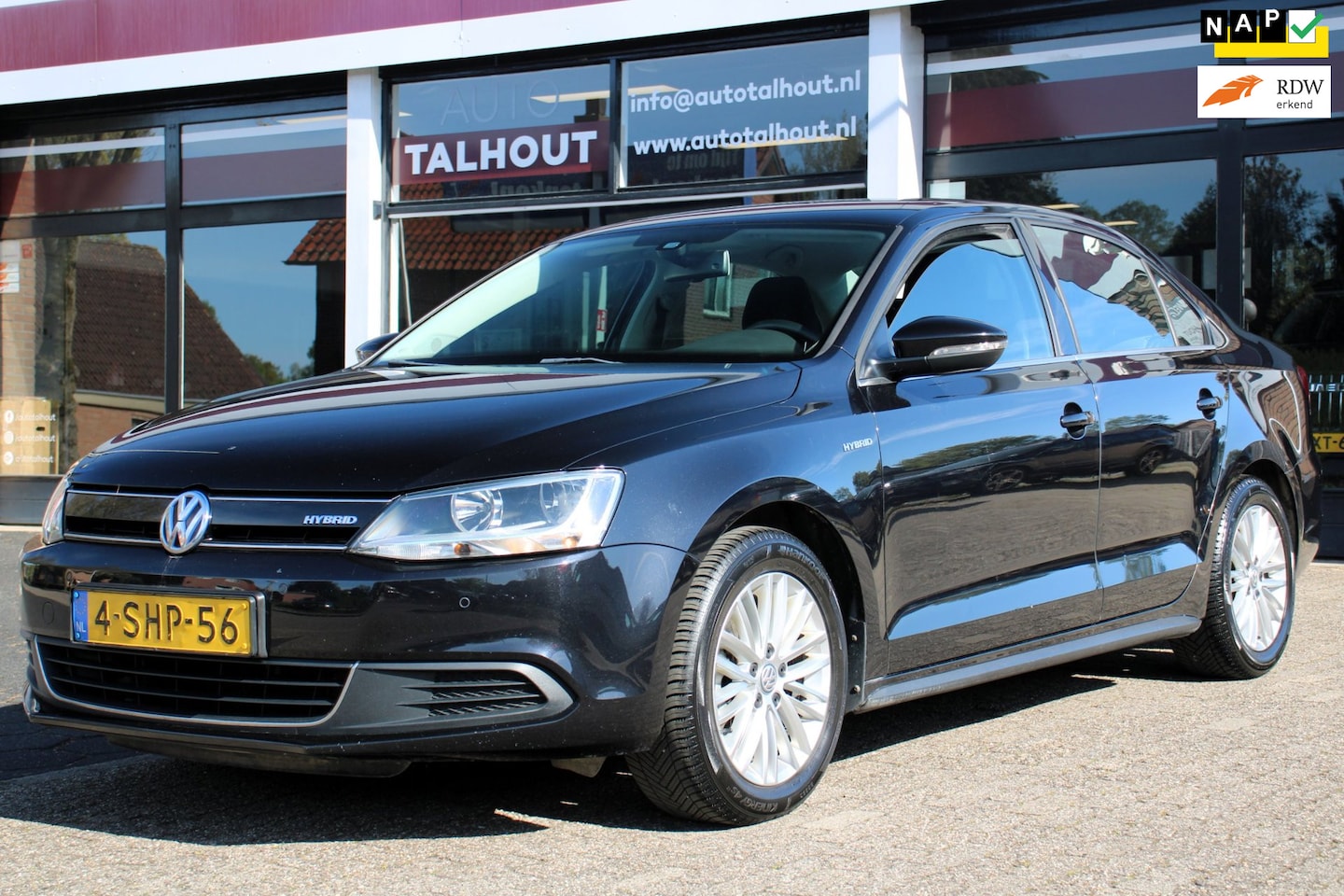 Volkswagen Jetta - 1.4 TSI Hybrid Comfortline | AUTOMAAT, NAVIGATIE, DAB RADIO, HYBRIDE, EXPORT - AutoWereld.nl