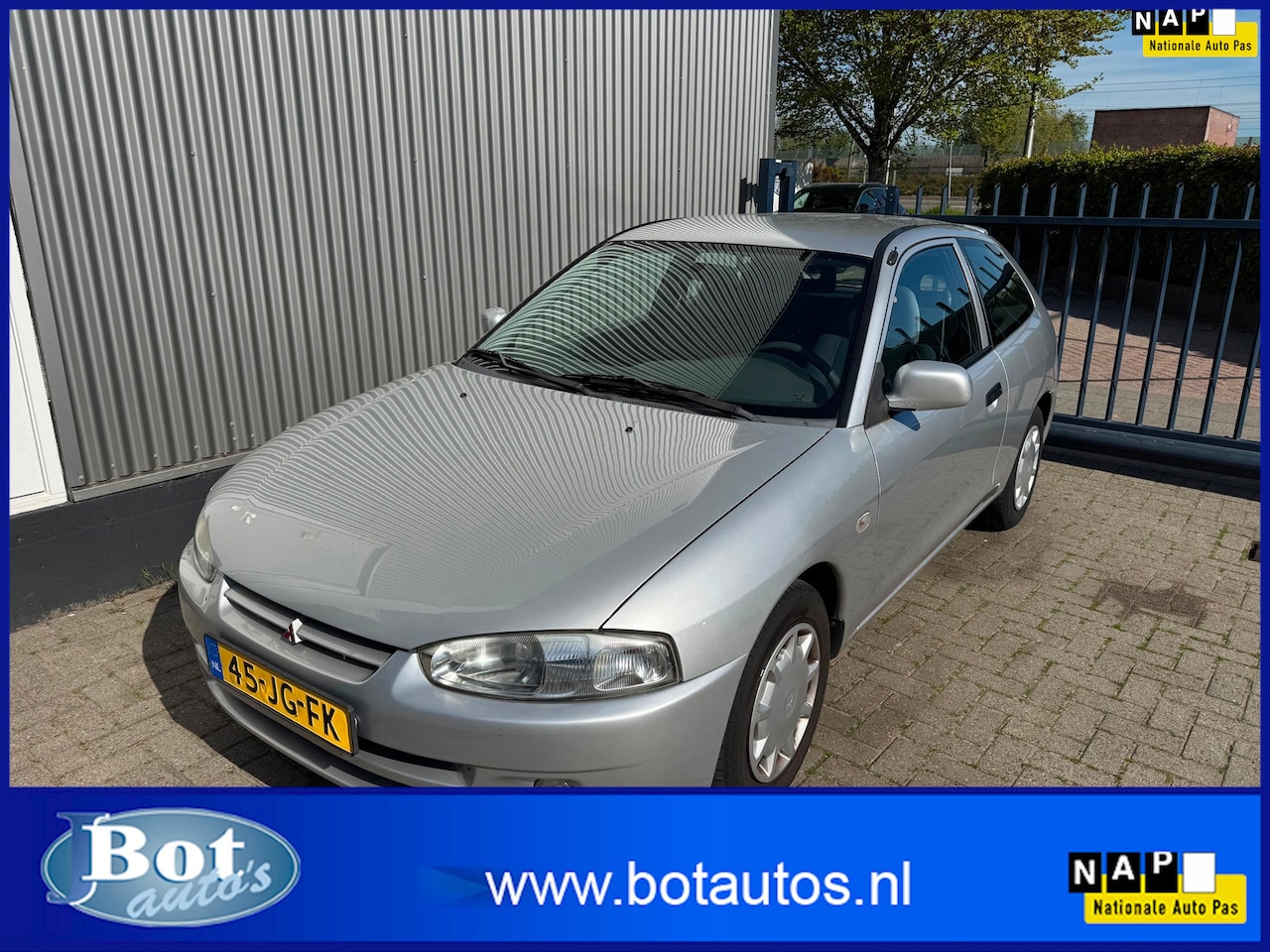 Mitsubishi Colt - 1.3 Family Drive AIRCO / EL.RMN - AutoWereld.nl