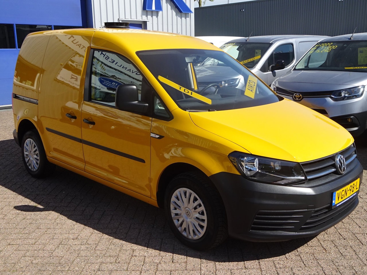 Volkswagen Caddy - 2.0 TDI L1H1 BMT Trendline AIRCO CRUISE TREKHAAK - AutoWereld.nl