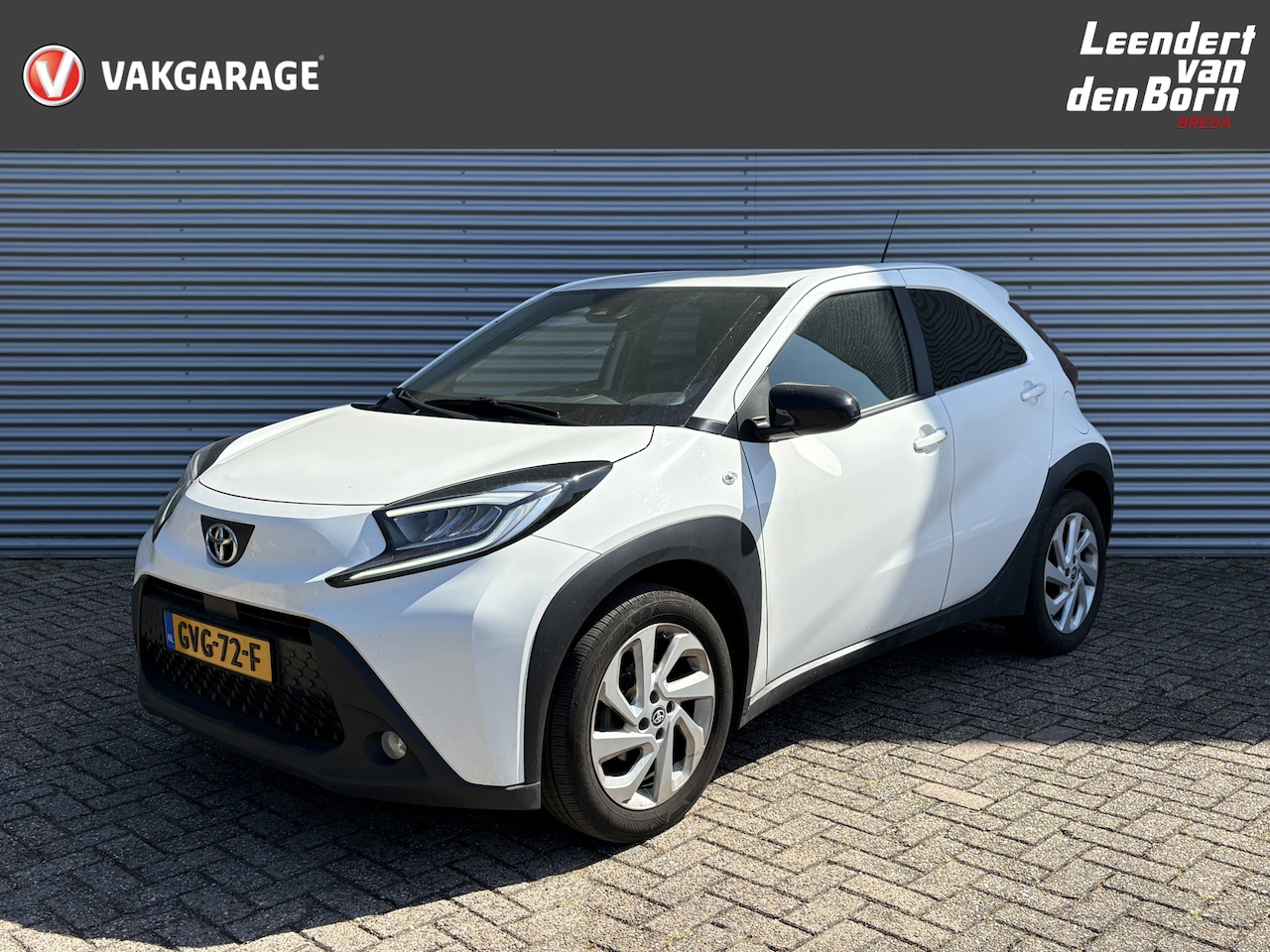 Toyota Aygo X - 1.0 VVT-i MT Play Limited | Camera | Stoelverwarming | Adaptieve Cruise | Climate Airco | - AutoWereld.nl