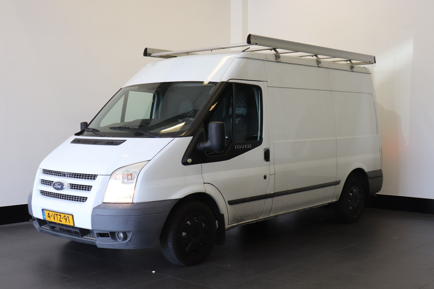 Ford Transit - 280M 2.2 TDCI 126PK L2H2 - Airco - Cruise - €3.499,- Ex. BTW - AutoWereld.nl