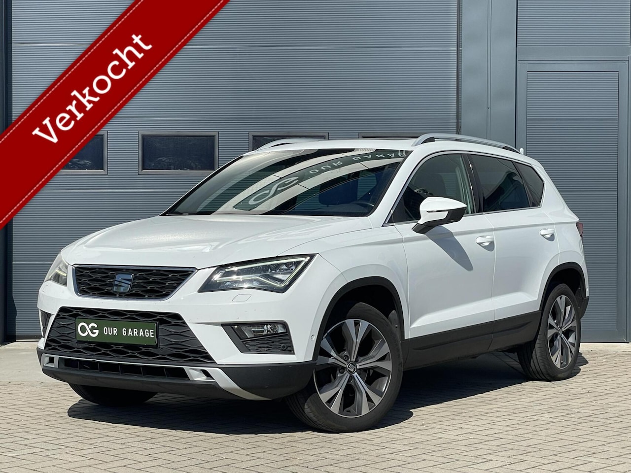 SEAT Ateca - 1.4 EcoTSI Xcellence DSG|ACC|Leer|Pano|Trekhaak - AutoWereld.nl