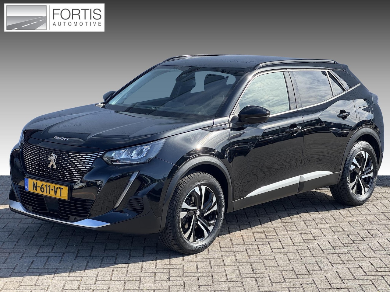Peugeot 2008 - 1.2 PureTech Allure NL-AUTO | TREKHAAK | CAMERA - AutoWereld.nl