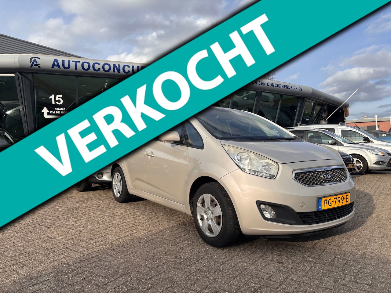 Kia Venga - 1.6 CVVT X-ecutive 1.6 CVVT X-ecutive, Pano, Camera, Trekhaak, Inruil mogelijk. - AutoWereld.nl