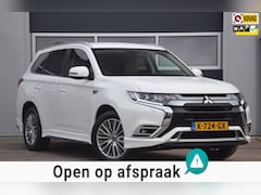 Mitsubishi Outlander - 2.4 PHEV Pure+ Leer / Trekhaak / Side skirts