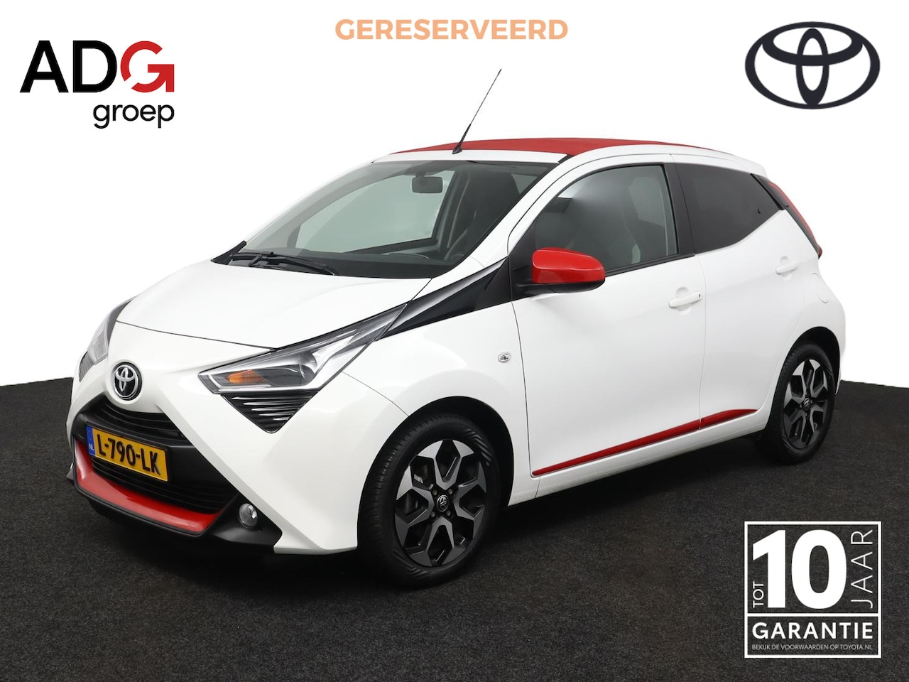 Toyota Aygo - 1.0 VVT-i x-joy cabrio | Climate Control | Camera | Groot Scherm | Lichtmetalen Velgen | R - AutoWereld.nl
