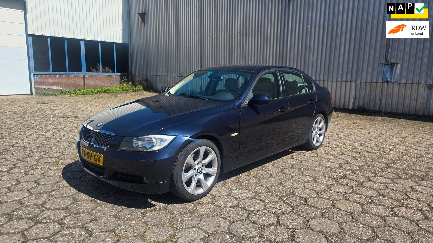 BMW 3-serie - 318i High Executive 318i High Executive - AutoWereld.nl