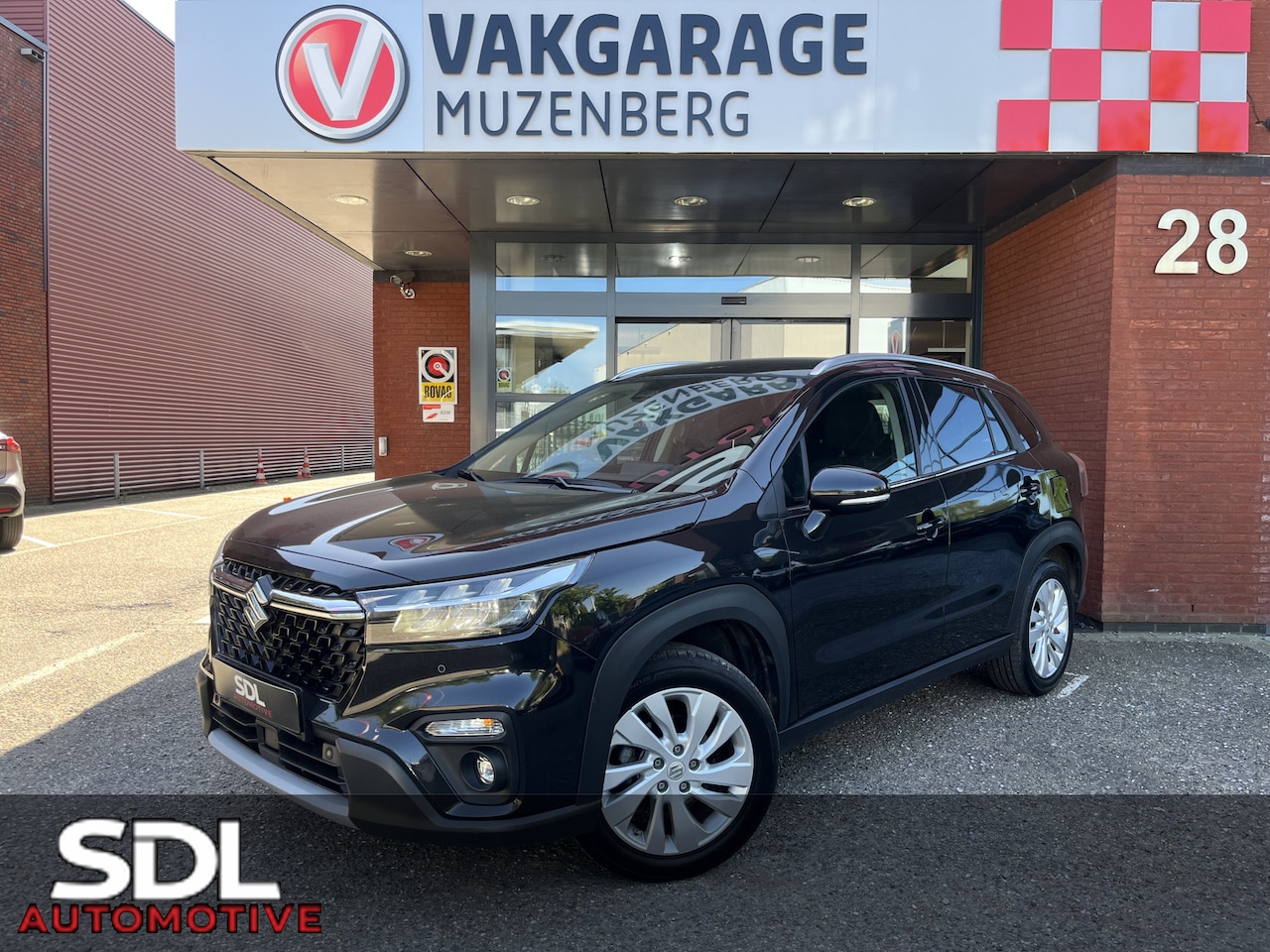 Suzuki S-Cross - 1.5 Hybrid Style // ADAPT. CRUISE // DODEHOEK // STOELVERWARMING // CAMERA // APPLE-ANDROI - AutoWereld.nl