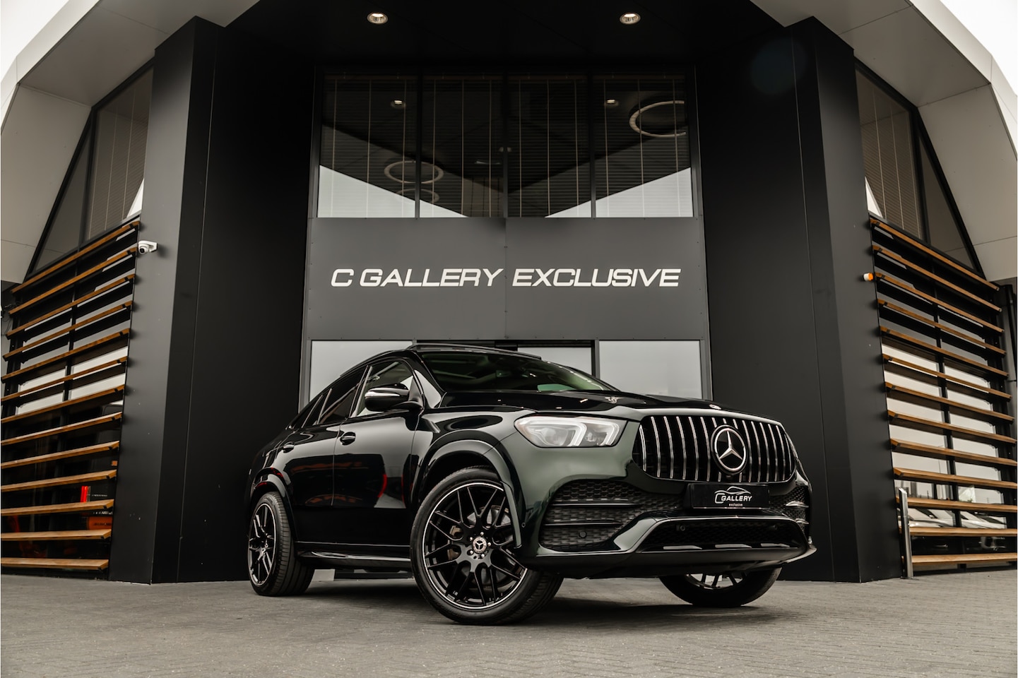 Mercedes-Benz GLE-Klasse Coupé - GLE350e 4MATIC - Panorama | Luchtvering | Burmester | ACC - AutoWereld.nl