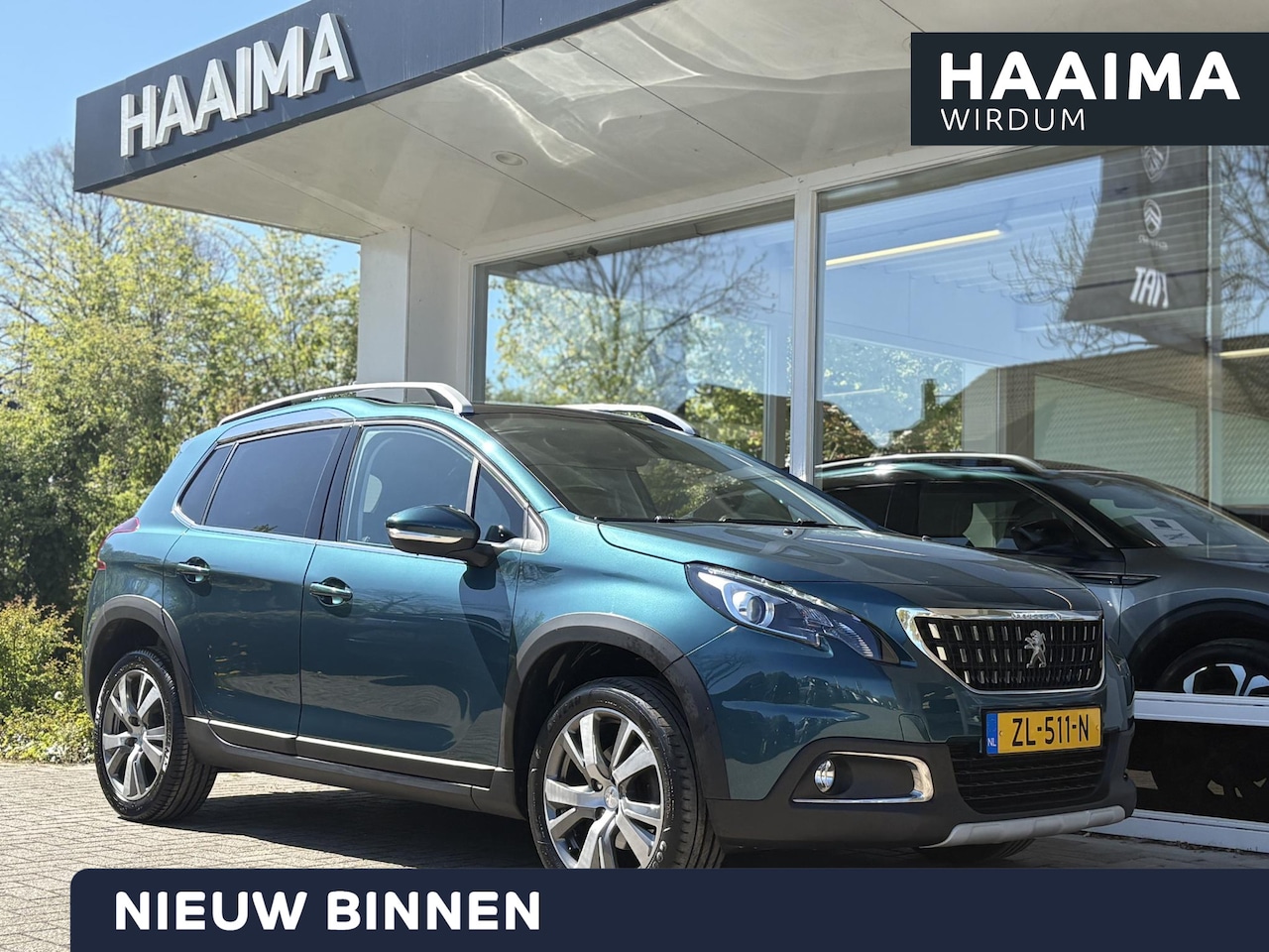 Peugeot 2008 - 1.2T 130pk Blue Lease Allure | Trekhaak | Achteruitrijcamera | Weinig kilometers | Dealero - AutoWereld.nl