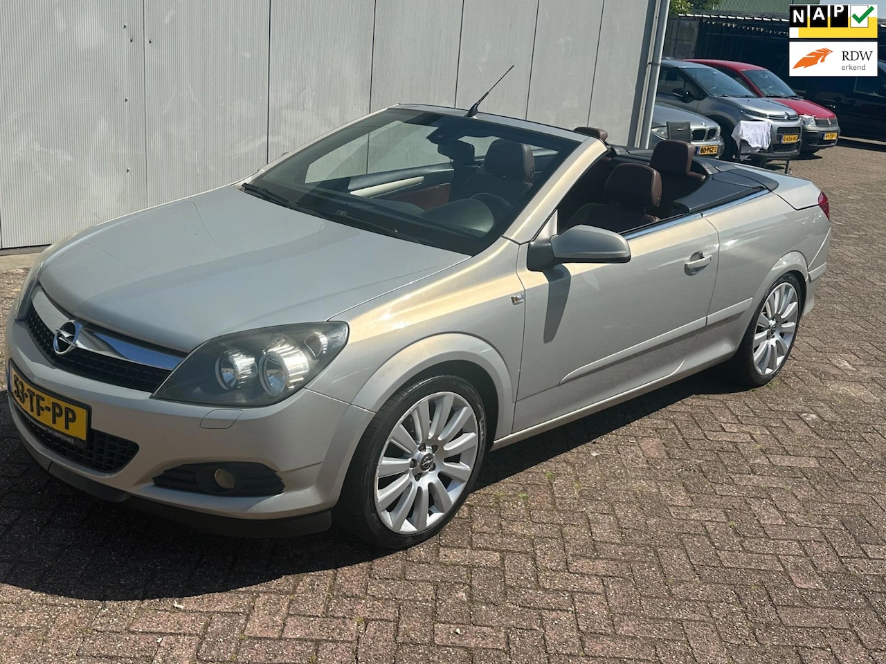 Opel Astra TwinTop - 1.8 Cosmo 1.8 Cosmo - AutoWereld.nl