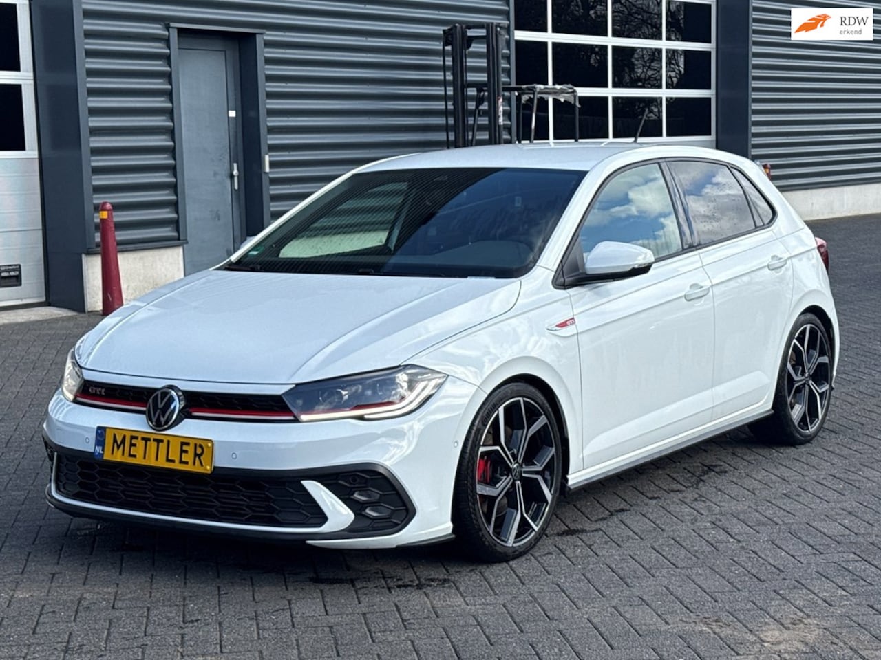 Volkswagen Polo - 2.0 TSI GTI 2.0 TSI GTI, IQ Light, ACC, Camera, Navigatie - AutoWereld.nl