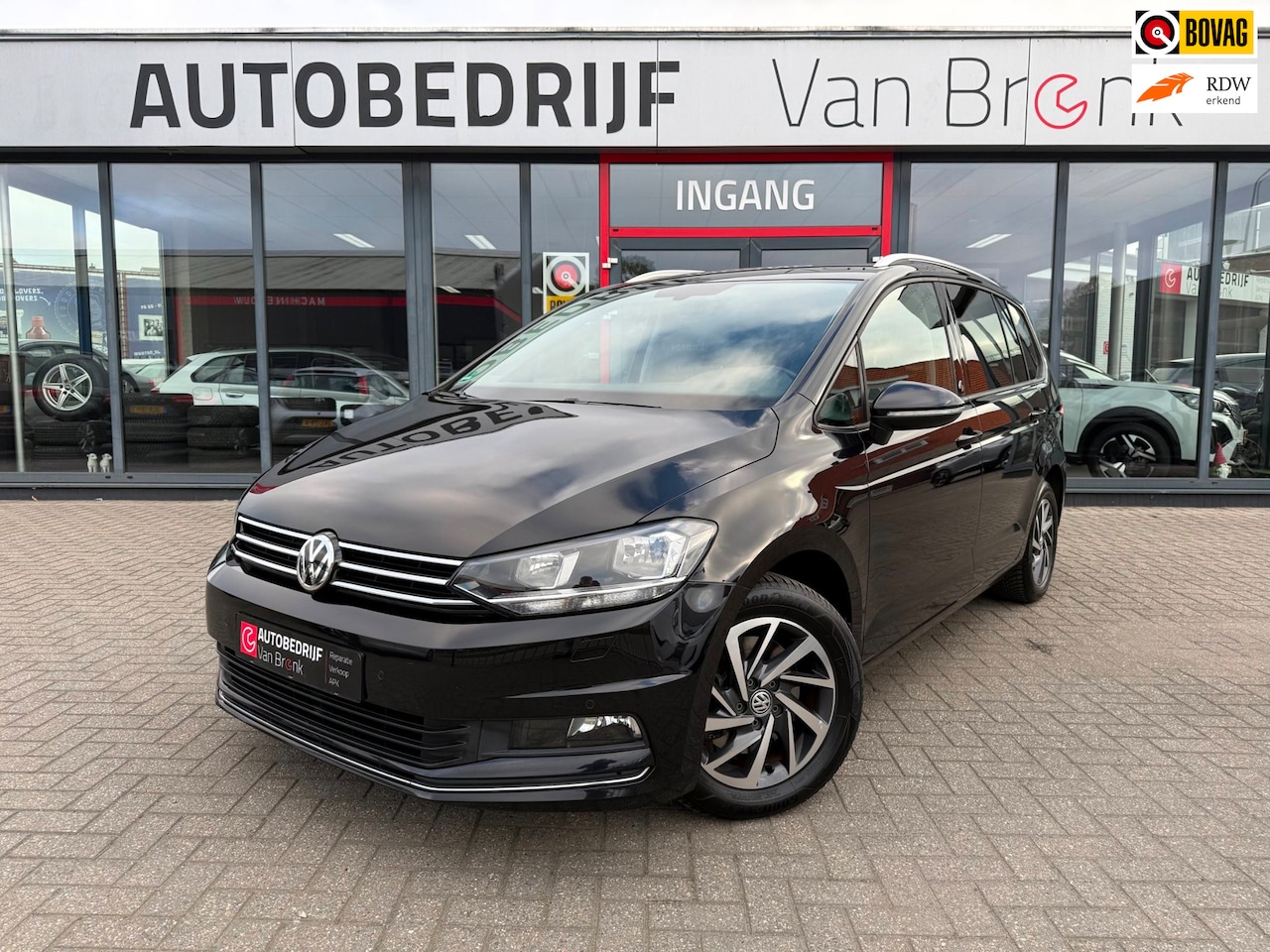 Volkswagen Touran - 1.2 TSI Comfortline 7P | Sound | Carplay | ACC - AutoWereld.nl
