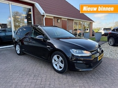 Volkswagen Golf - 1.6 TDI COMFORTL.BLM Orig. NL Xenon/PDC/Trekhaak/Navigatie/Cruise