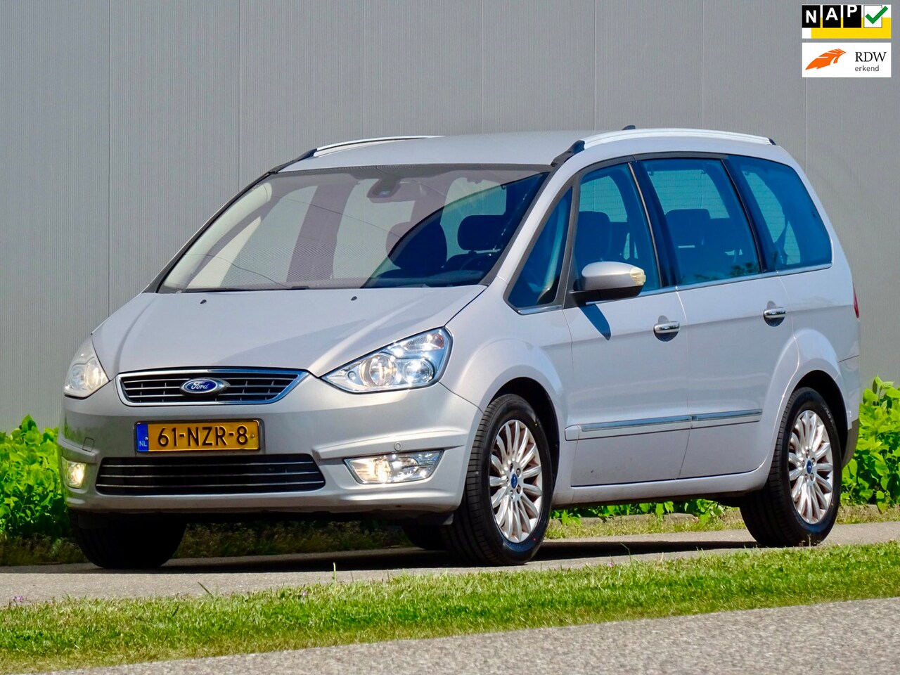 Ford Galaxy - 2.0 Titanium | 7 Stoelen| Trekhaak | NL-AUTO | - AutoWereld.nl