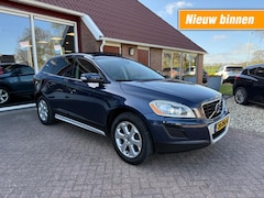 Volvo XC60 - 2.4 D5 AWD SUMMUM 5-cilinder Trekhaak/Panoramadak/Leder/Camera