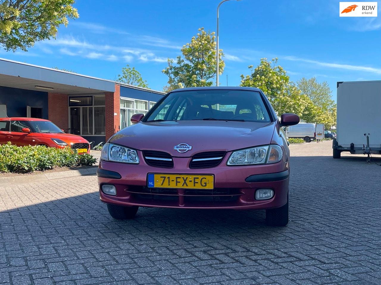 Nissan Almera - 1.8 Luxury 2000 Airco/Schuifdak - AutoWereld.nl