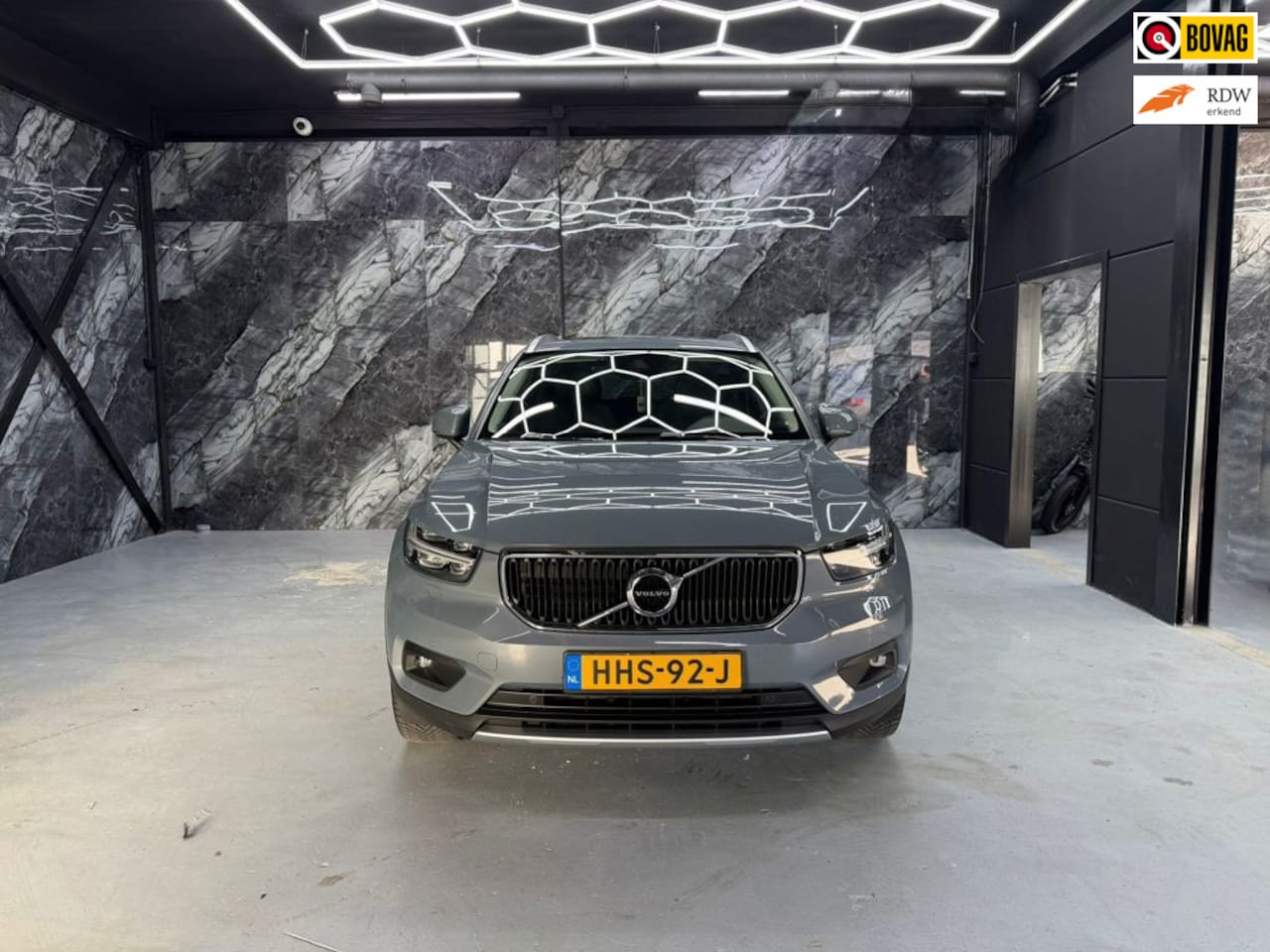 Volvo XC40 - 2.0 T4 AWD Momentum Pro 2.0 T4 AWD Momentum Pro - AutoWereld.nl