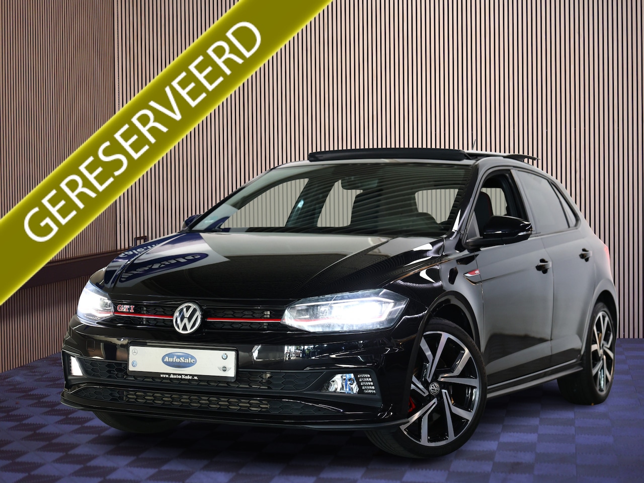 Volkswagen Polo - 2.0 TSI GTI VIRTUAL 22.000 km PANO CARPLAY ACC STOELVW '20 - AutoWereld.nl