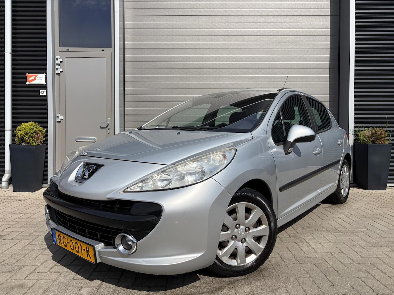 Peugeot 207 - 1.4-16V XR/130.000/Vol jaar APK/Airco/Carplay - AutoWereld.nl