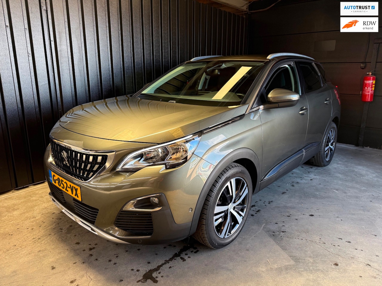 Peugeot 3008 - 1.2 PureTech Blue Lease Premium 1.2 PureTech Blue Lease Premium - AutoWereld.nl