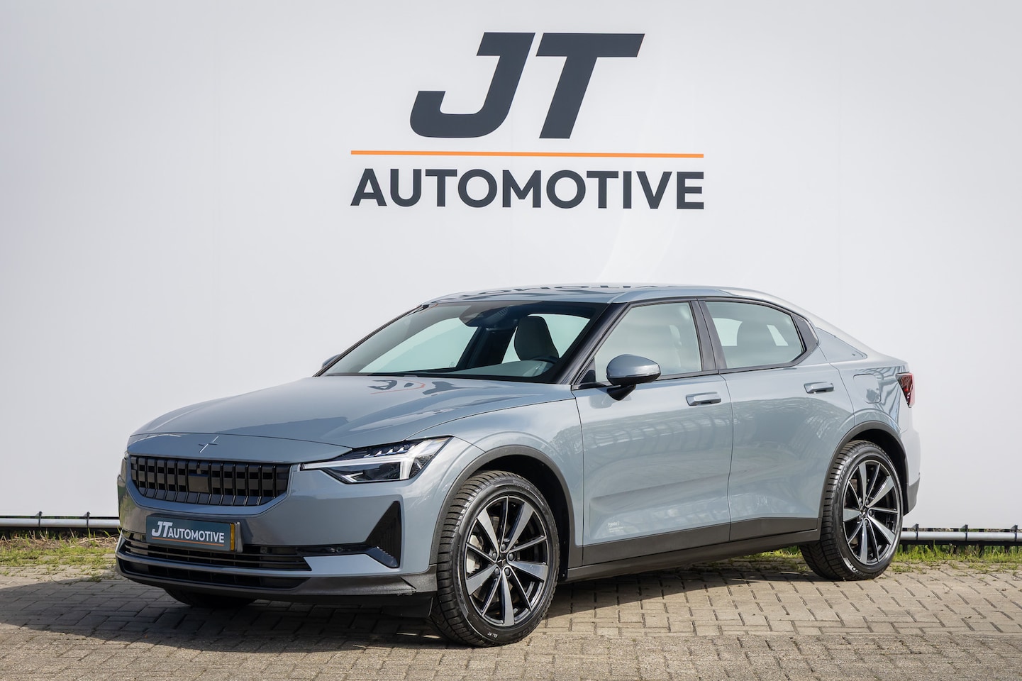 Polestar 2 - SRSM 63kWh Camera | Stoelverwarming | Elektrische stoelen met memory | Elektrische kofferb - AutoWereld.nl