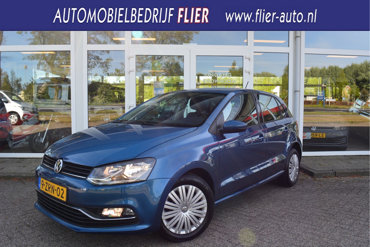 Volkswagen Polo - 1.2 90PK TSI Comfortline Executive | PDC V+A | Cruise | Trekhaak | Orig. NL | NAP | - AutoWereld.nl