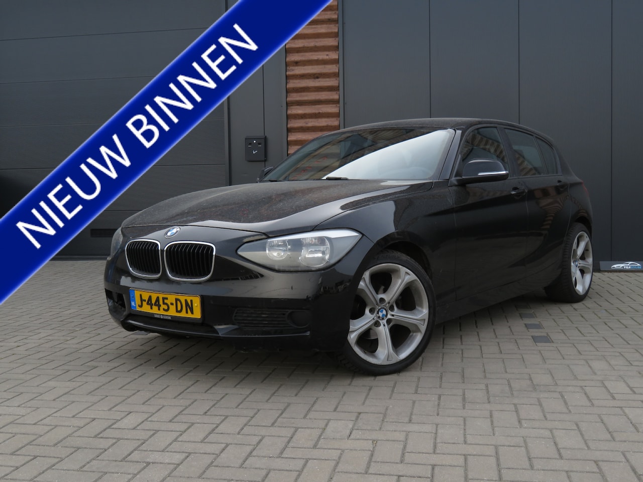 BMW 1-serie - 116i Automaat Limited Edition Airco Cr-Control Trekhaak - AutoWereld.nl