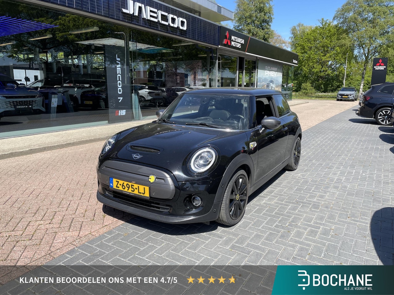 MINI Mini-Electric - MINI Yours 33 kWh | Leder | Premium Audio | Achteruitrijcamera | SOH 96.2% | - AutoWereld.nl