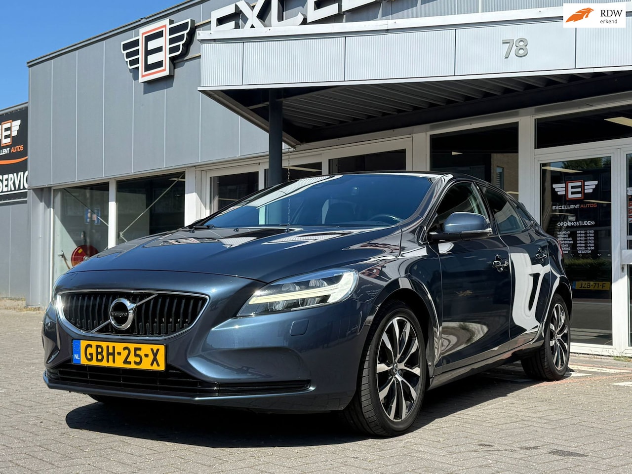Volvo V40 - 1.5 T3 Polar+ Sport Automaat - Navigatie - AutoWereld.nl