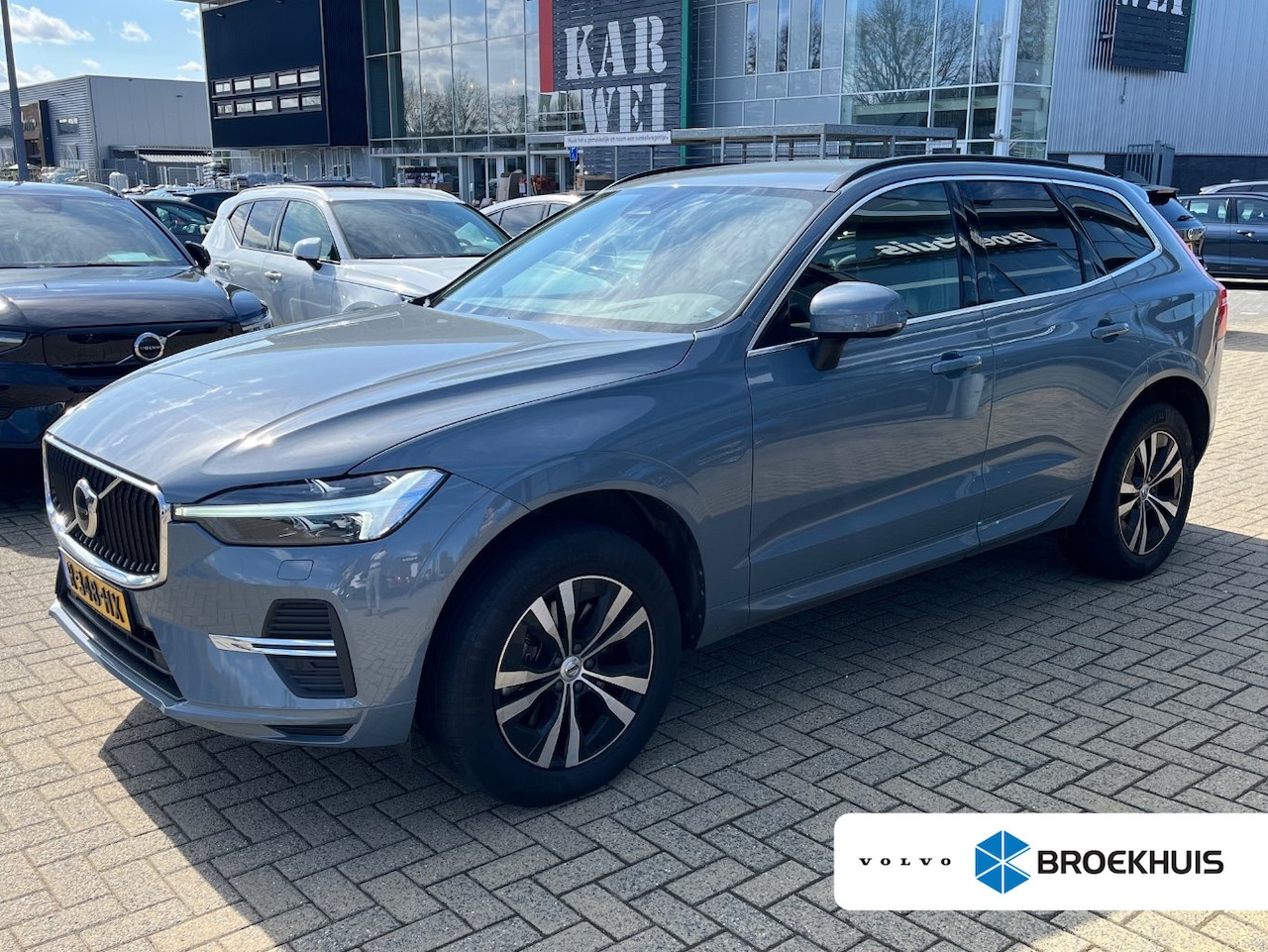 Volvo XC60 - 2.0 B5 Momentum Business | Memory stoelen | Trekhaak | Camera | Leder! | Pilot Assist | St - AutoWereld.nl