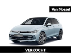 Volkswagen Golf - 1.5 eHybrid Style Edition 204 PK Plug-in Hybrid | Trekhaak | Panoramadak | Apple Carplay d