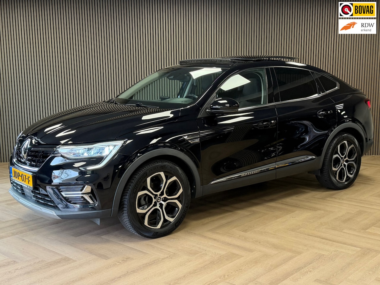 Renault Arkana - 1.6 E-Tech Hybrid 145 R.S. Line PANORAMADAK CAMERA CRUISE KEYLESS-GO LANE-ASSIST USB AUX - AutoWereld.nl