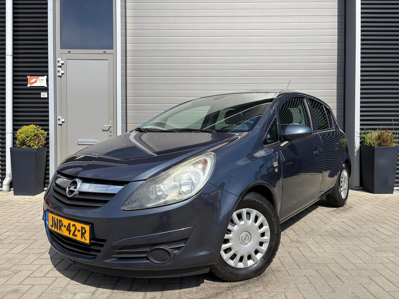 Opel Corsa - 1.4-16V '111' Edition 1.4-16V '111' Edition - AutoWereld.nl