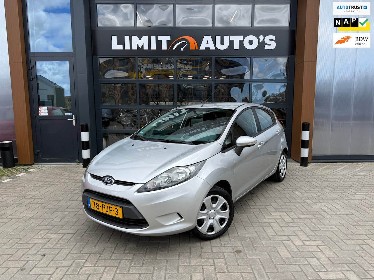 Ford Fiesta - 1.25 Limited/Airco/Elek.Ramen/Nap/Apk - AutoWereld.nl