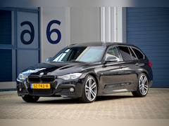 BMW 3-serie Touring - 320i M Sport / Panorama / Leder / NL Auto / 19 Inch / Shadowline / LED