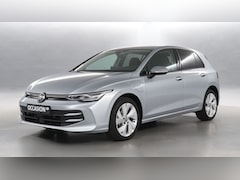 Volkswagen Golf - 1.5 eHybrid 204 pk Life Edition DSG / Stoel en stuurwielverwarming / App Connect
