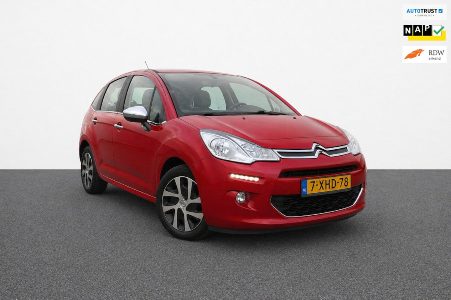 Citroën C3 - 1.2 VTi Collection Citroën | Boekjes aanwezig | 2e eigenaar | NAP | Cruise - AutoWereld.nl