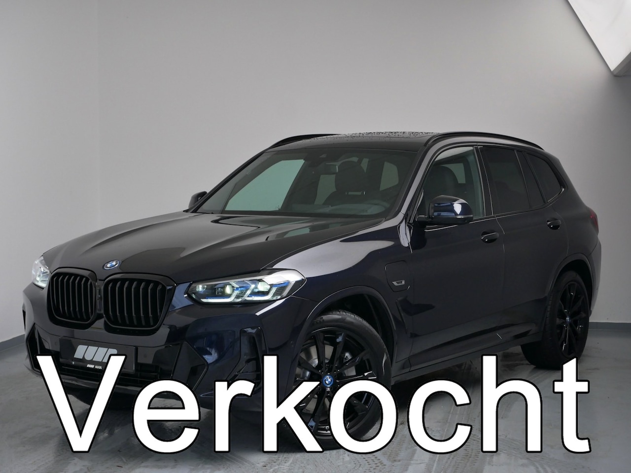 BMW X3 - xDrive30e M-SPORT ** LASER, BRUIN LEDER, PANORAMA, TREKH, 20-inch LMV ** UNFALLFREI - DEAL - AutoWereld.nl