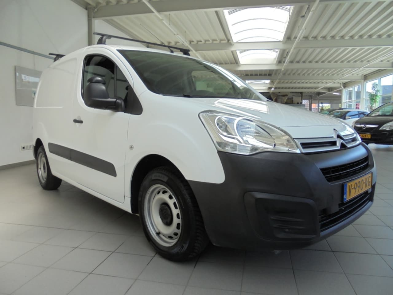 Citroën Berlingo - 1.6 HDI 75 Comf||Euro6||Trekhaak||Airco||Cruise|| - AutoWereld.nl