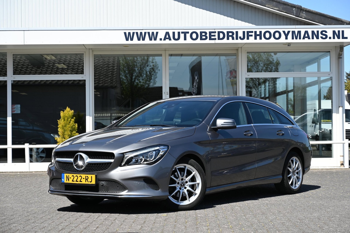 Mercedes-Benz CLA-klasse Shooting Brake - 180 Automaat Urban Carplay Camera Stoelverwarming - AutoWereld.nl
