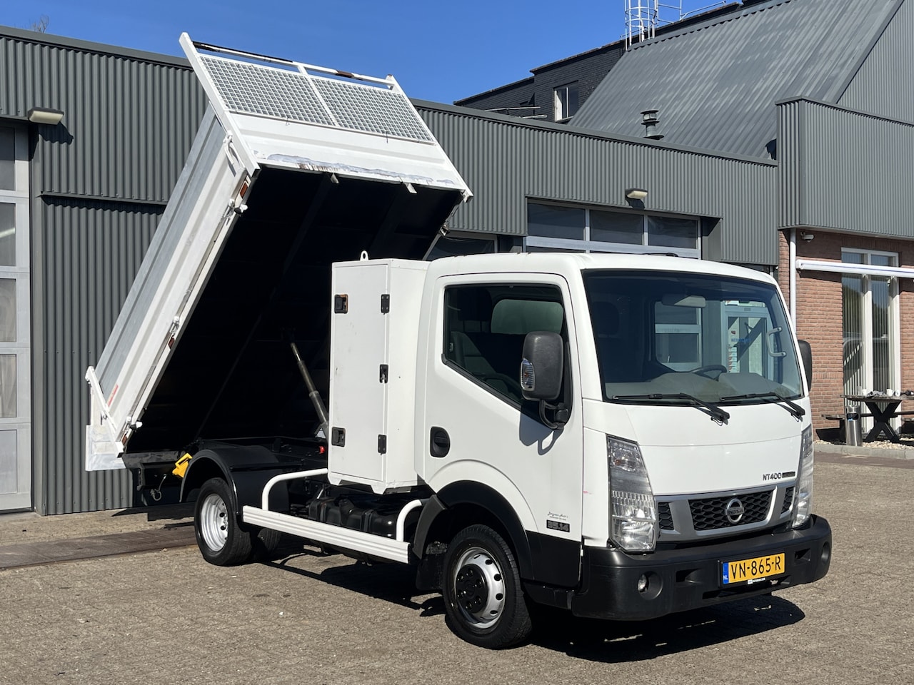 Nissan NT400 - 35.14 2.5 dCi 290 Kipper openlaadbak Airco 2-Persoons Telefoonverbinding Kieper Pick-up P- - AutoWereld.nl