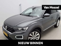 Volkswagen T-Roc - 1.5 TSI Sport 150 PK | Automaat | Climate Control | Trekhaak Afneembaar | Cruise Control |