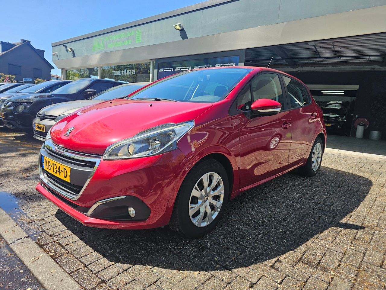 Peugeot 208 - 1.2 82PK | 1E EIGENAAR | 12MND GARANTIE | NAVI | CRUISE | AIRCO | - AutoWereld.nl