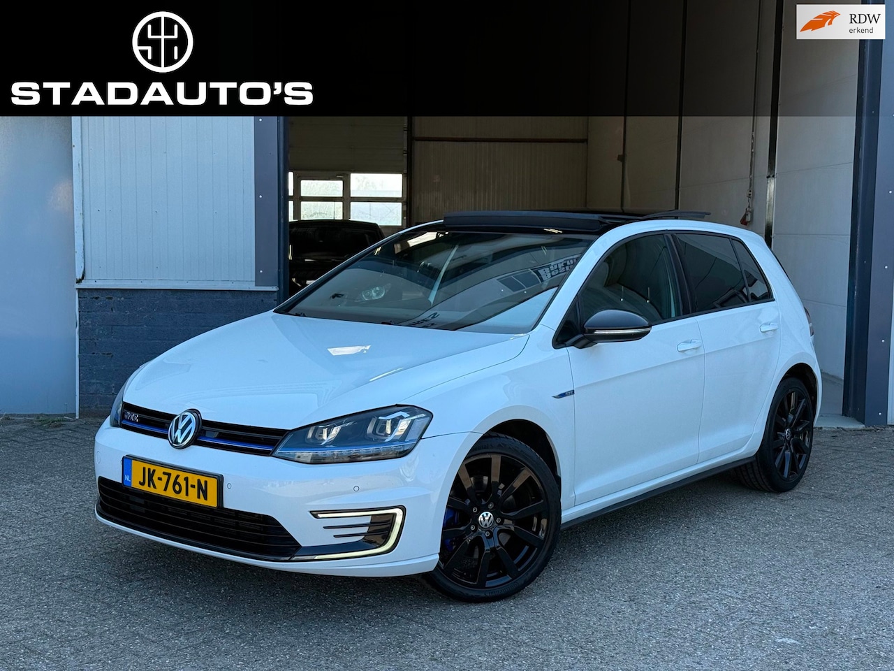 Volkswagen Golf - 1.4 TSI GTE DSG Pano|Carplay|LED|Leder! - AutoWereld.nl