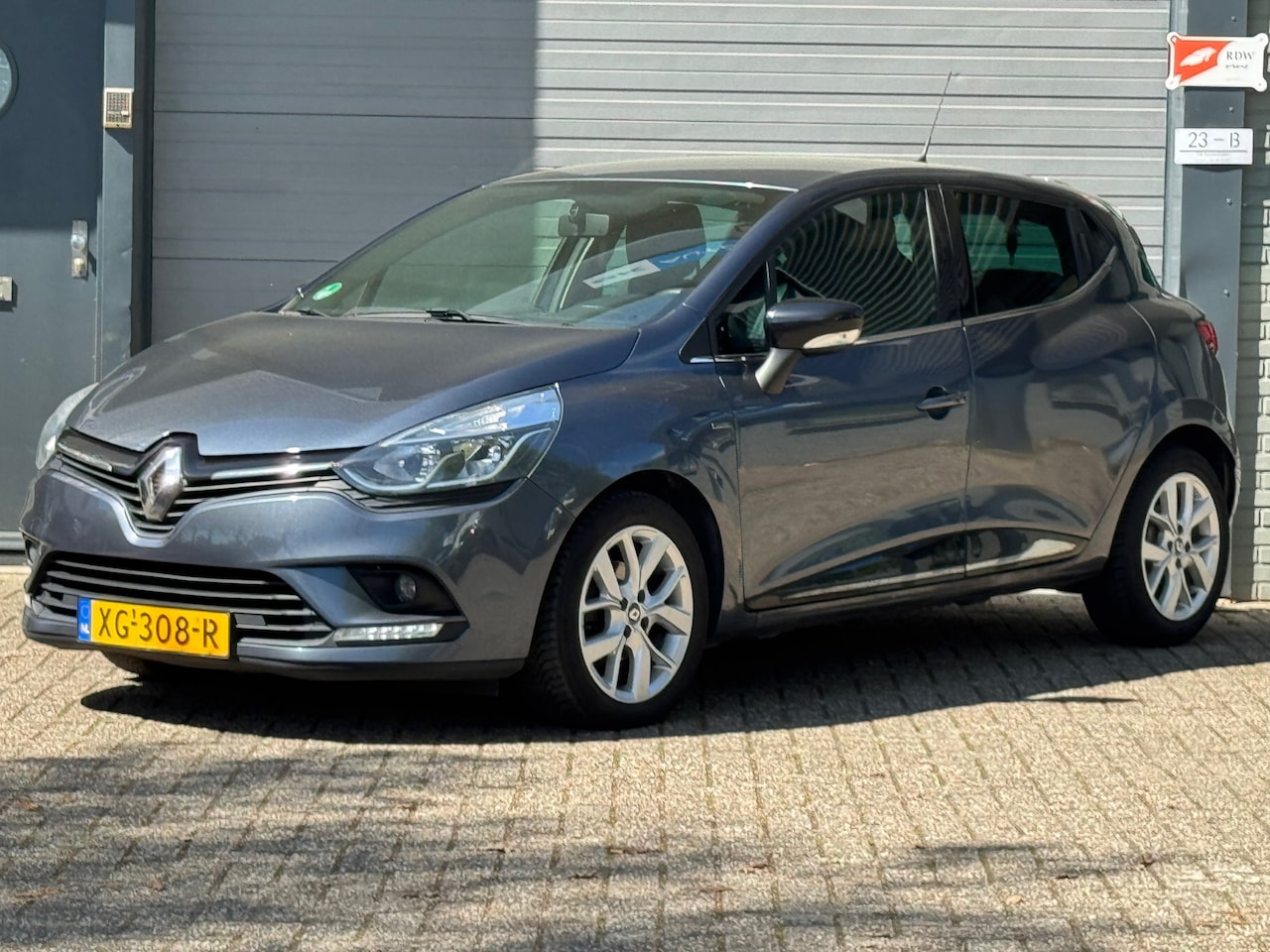 Renault Clio - 0.9 TCe Limited 0.9 TCe Limited - AutoWereld.nl