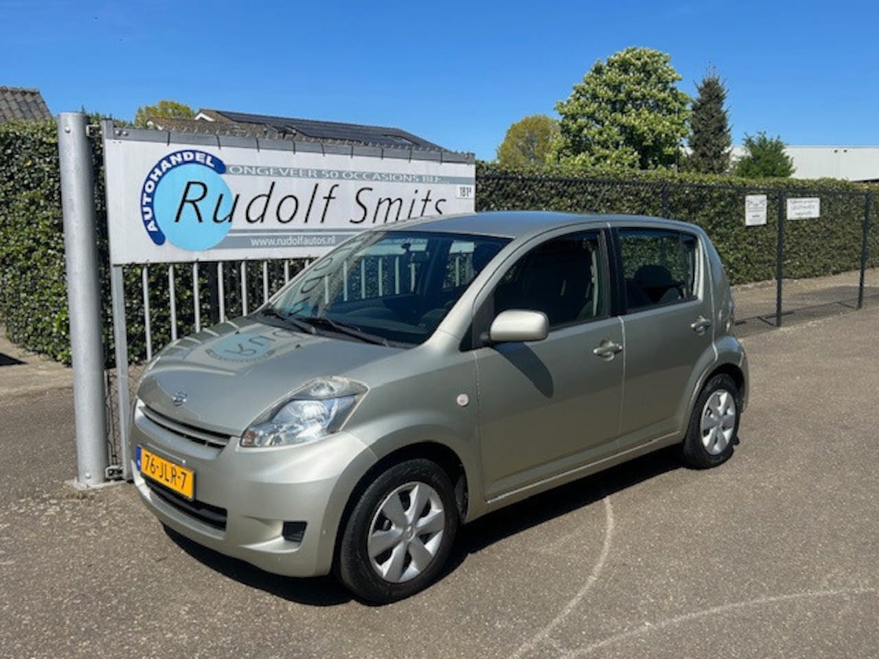 Daihatsu Sirion 2 - 1.0-12V Trend 1.0-12V Trend - AutoWereld.nl