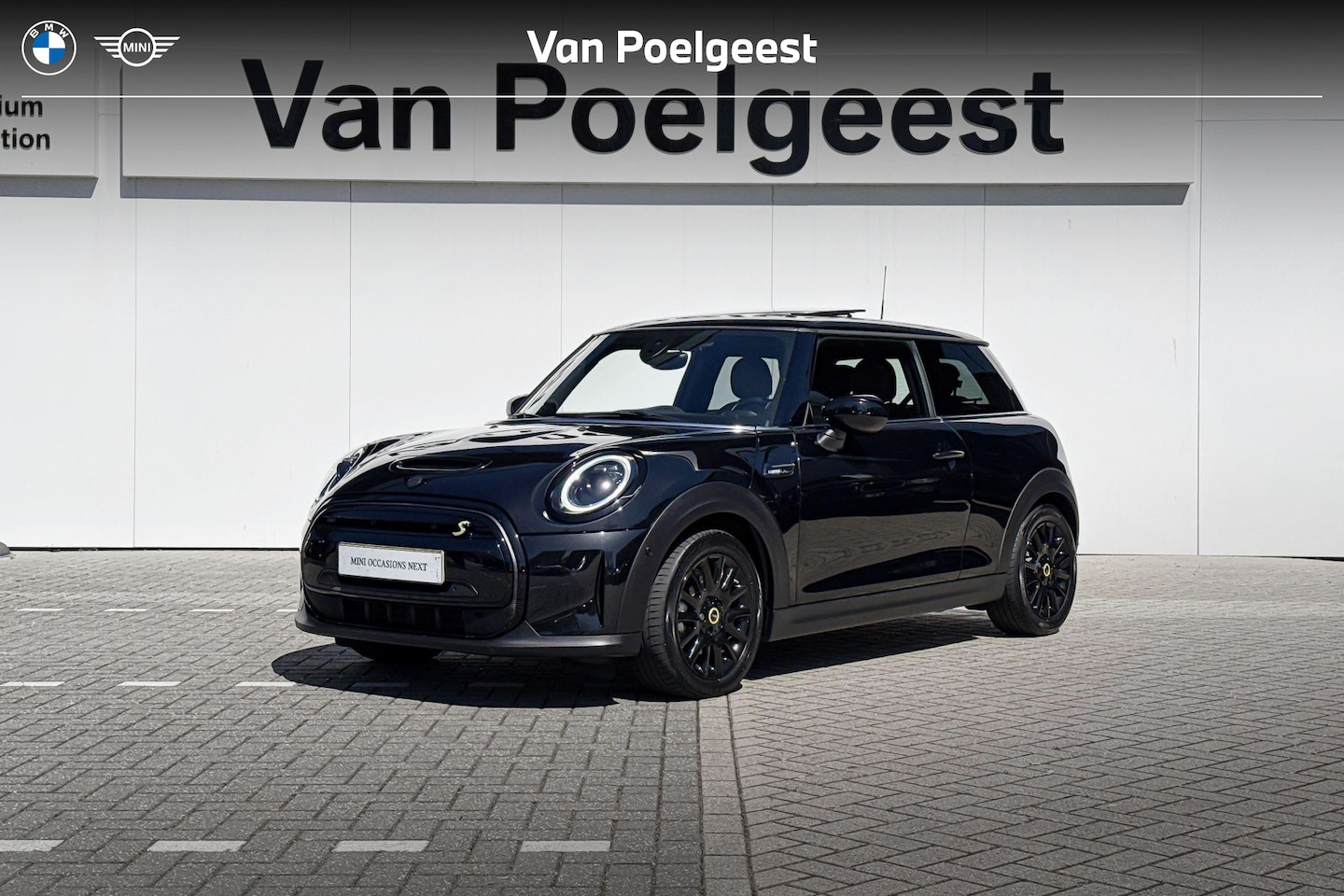 MINI Mini-Electric - 3-deurs 33 kWh | Panoramadak | lederen bekleding | Harman Kardon - AutoWereld.nl